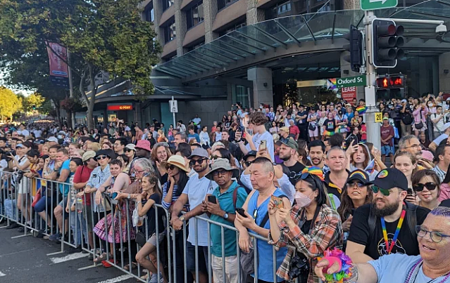 悉尼同性恋狂欢节游行盛大回归！艾博年亮相创造历史，华人方阵引爆全场（视频/组图） - 70