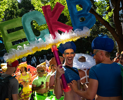 悉尼同性恋狂欢节游行盛大回归！艾博年亮相创造历史，华人方阵引爆全场（视频/组图） - 55