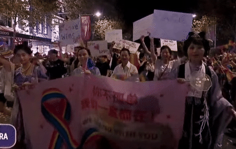 悉尼同性恋狂欢节游行盛大回归！艾博年亮相创造历史，华人方阵引爆全场（视频/组图） - 6