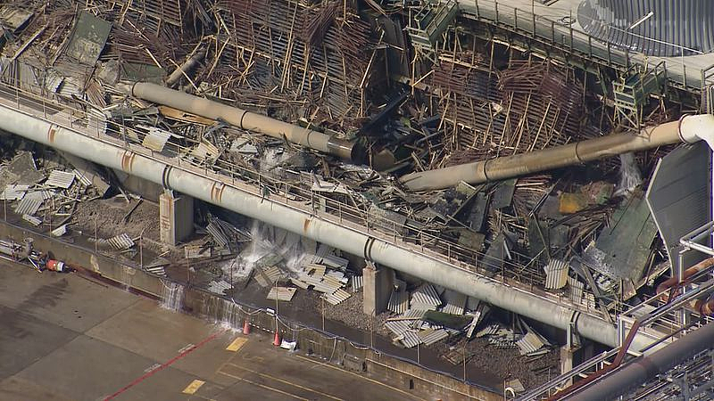 悉尼化工厂高塔倒塌，附近人员被紧急疏散（组图） - 1