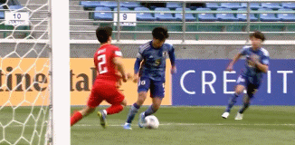 U20亚洲杯：开门黑！中国1-2遭日本逆转，下半场4分钟连丢2球（视频/组图） - 5