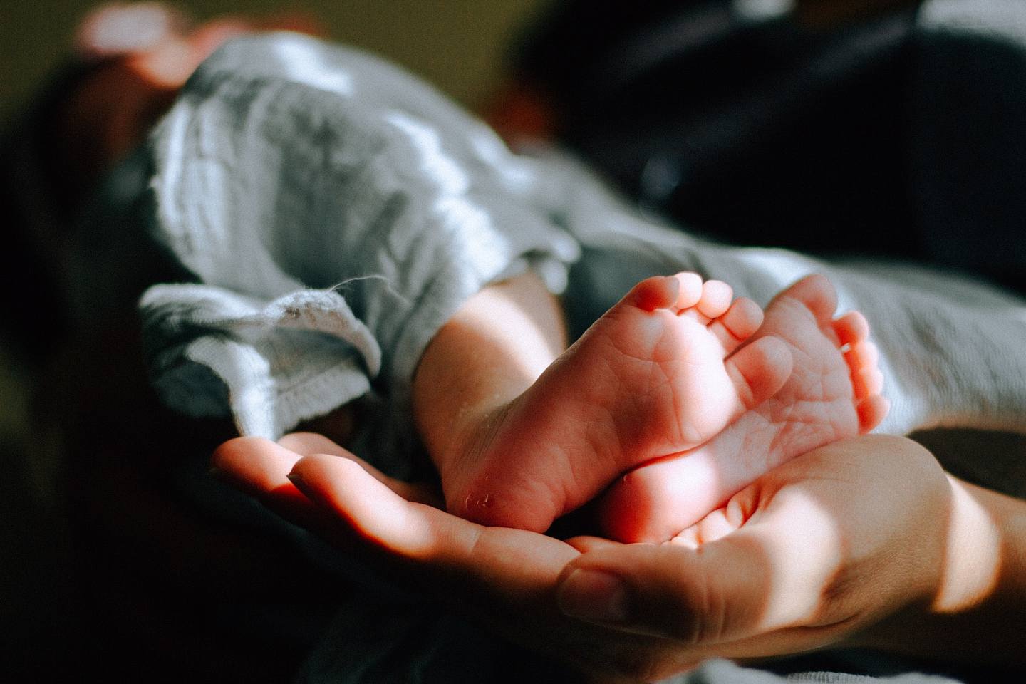 美國1名早產男嬰出生時住在新生嬰兒加護病房，情況穩定，但出生第20天，男嬰出現發燒、呼吸困難、心臟驟停等症狀，最終於發病13天後死亡。（示意圖／資料圖片）