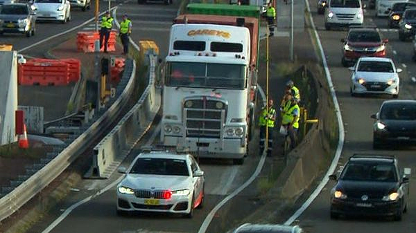 司机注意！悉尼海港隧道部分车道关闭，海港大桥周边区域出现严重拥堵（组图） - 2