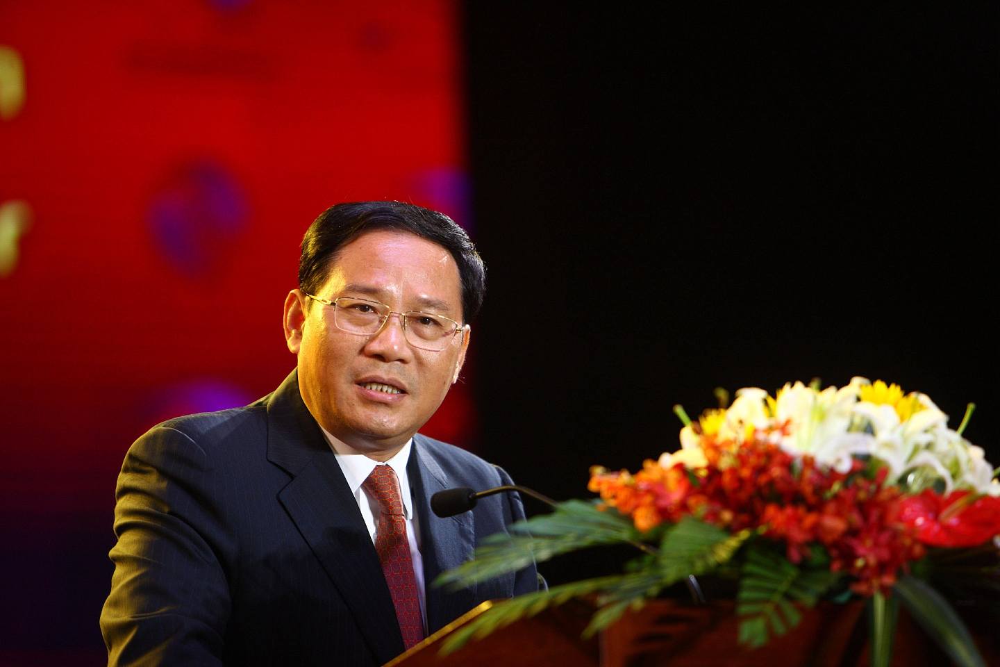 在全国「两会」上，李强成为中国新一任总理。 图为2015年06月08日，他以浙江省省长身份参加活动。 （VCG）