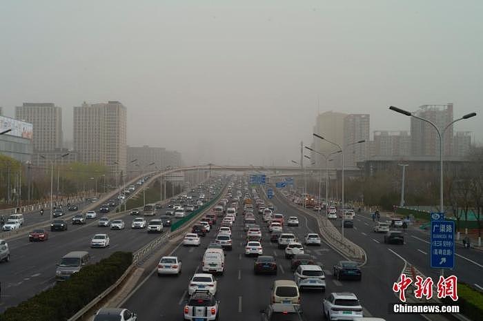中国沙尘暴范围续扩大，多地空污指数爆表（图） - 1