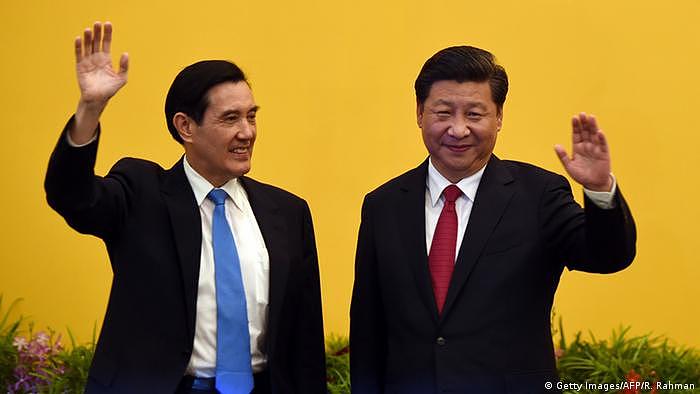马英九2015年11月7日在新加坡与中国国家主席习近平举行了历史性会晤