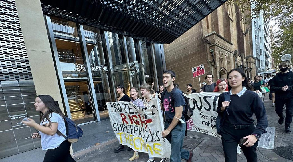 不满悉尼租金持续飙涨，租客在CBD游行示威！抗议政府视而不见（组图） - 5