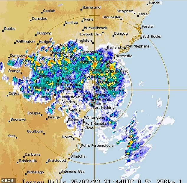 雷暴来袭！悉尼开启潮湿一周，墨尔本连续6天降雨（组图） - 2