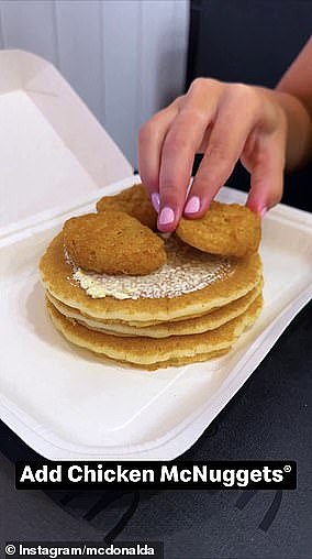 Spread the whipped butter on the hotcakes and place the nuggets on top