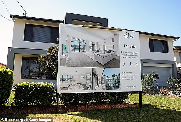 悉尼夫妇年入$19.5万，诉苦“买不起房”！网友：少挥霍，多存钱（组图） - 4