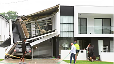 悉尼民宅凌晨突然垮塌，涉事建筑公司被吊销执照，所有项目停工（图）
