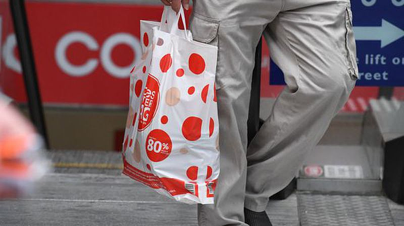 下月底起，Coles将停售所有软塑料购物袋！推出可回收纸袋（图） - 2
