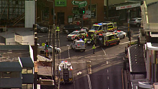 悉尼Crows Nest三名学生被撞伤，紧急送医！1男子被捕，周边交通严重拥堵（组图）
