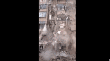长沙8层大楼塌了，遇难者中有44名大学生！市长被免职，真相越挖越心惊（组图）