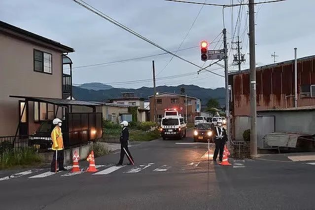 还在对峙！日本枪击事件已致2名警察和1女子死亡（组图） - 2