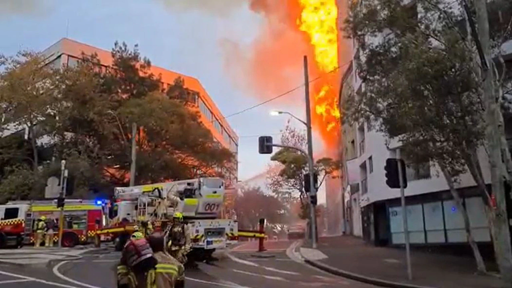 悉尼CBD大楼失火前一晚，15名无家可归者在此过夜，2人仍下落不明（组图） - 3