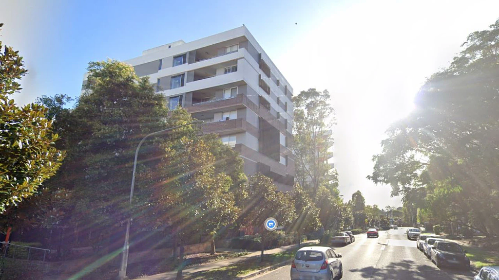 悉尼华人区公寓发生命案！3岁男童被刺身亡，45岁男子重伤送医，街道封锁（视频/组图） - 2