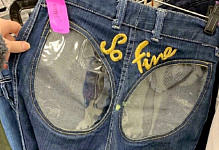 【爆笑】网上买了条透视牛仔裤，竟然这么露...网友笑疯：谁敢穿出去啊？（组图）