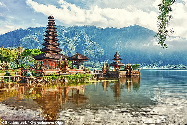 A TikTok traveller has claimed that she was turned away from boarding a flight to Bali, Indonesia, because her passport had a ¿tiny bit of water damage¿