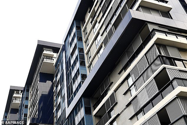 贷款机构警告分支机构和抵押贷款经纪人不要在悉尼、墨尔本和布里斯班的高密度建筑中购买期房和小型公寓。 图为悉尼公寓楼