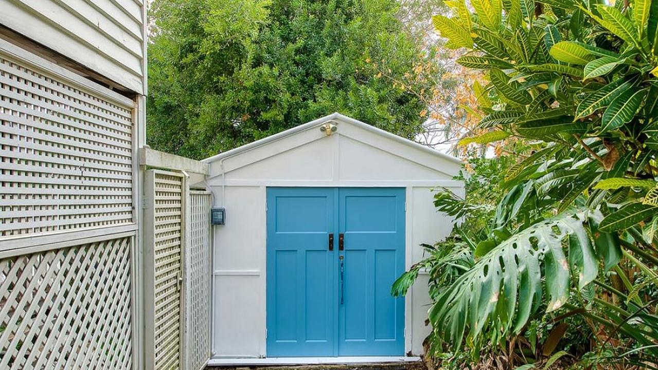 一位用户称该住宅只不过是一个“棚屋”。 资料来源：realestate.com.au