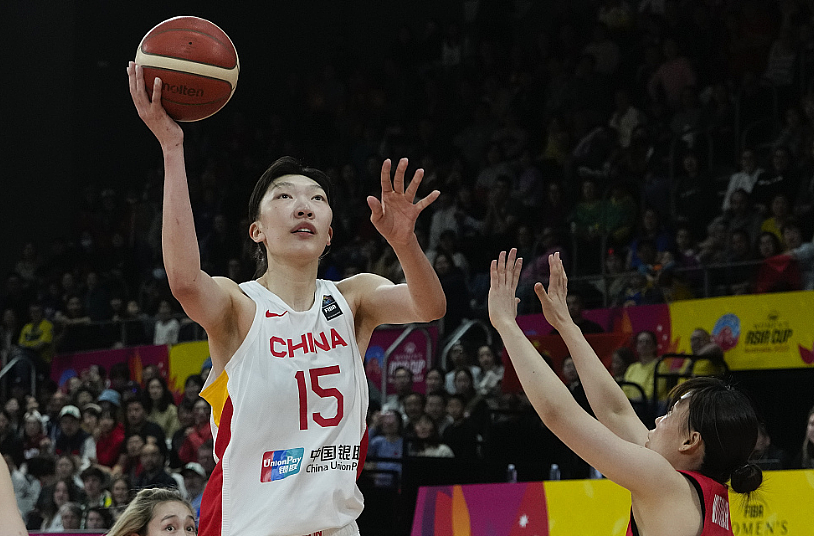 女篮亚洲杯决赛：中国队73-71击败日本队，时隔12年重夺亚洲杯冠军（视频/组图） - 1