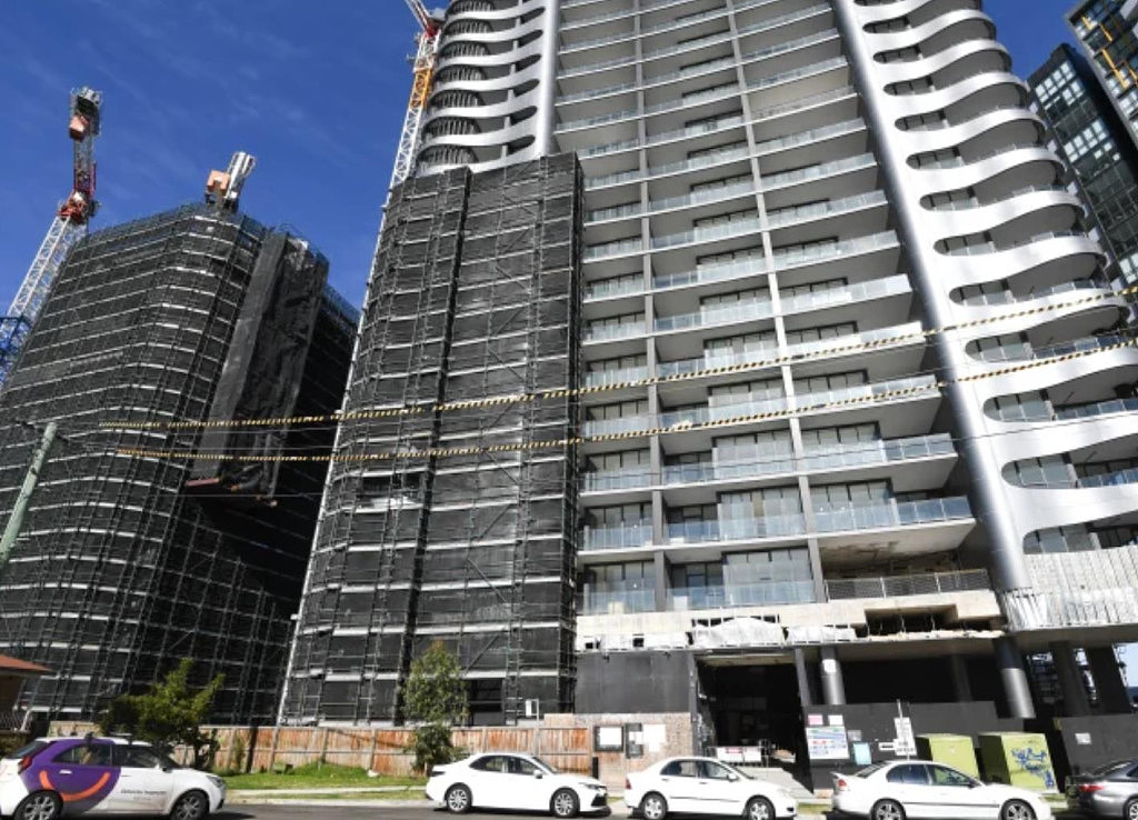 开发商破产，负责人疑似跑路……悉尼裂缝公寓楼安全问题惹人忧，业主被迫搬走（组图） - 3
