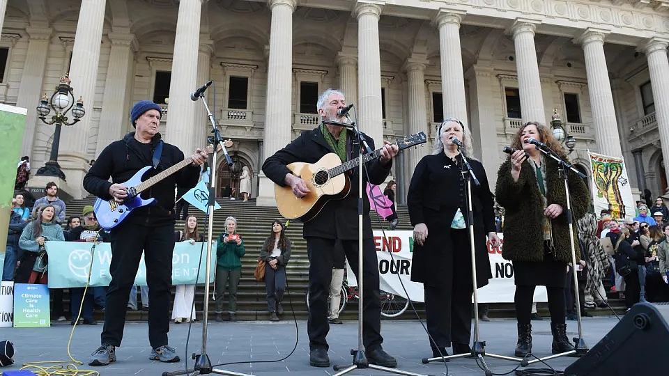 澳洲各地爆发集会，抗议者呼吁政府停止原始森林采伐（组图） - 6