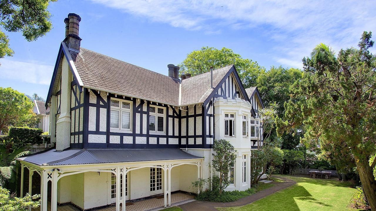 恩托芬在悉尼达令角拥有一座历史悠久的豪宅。 图片：提供