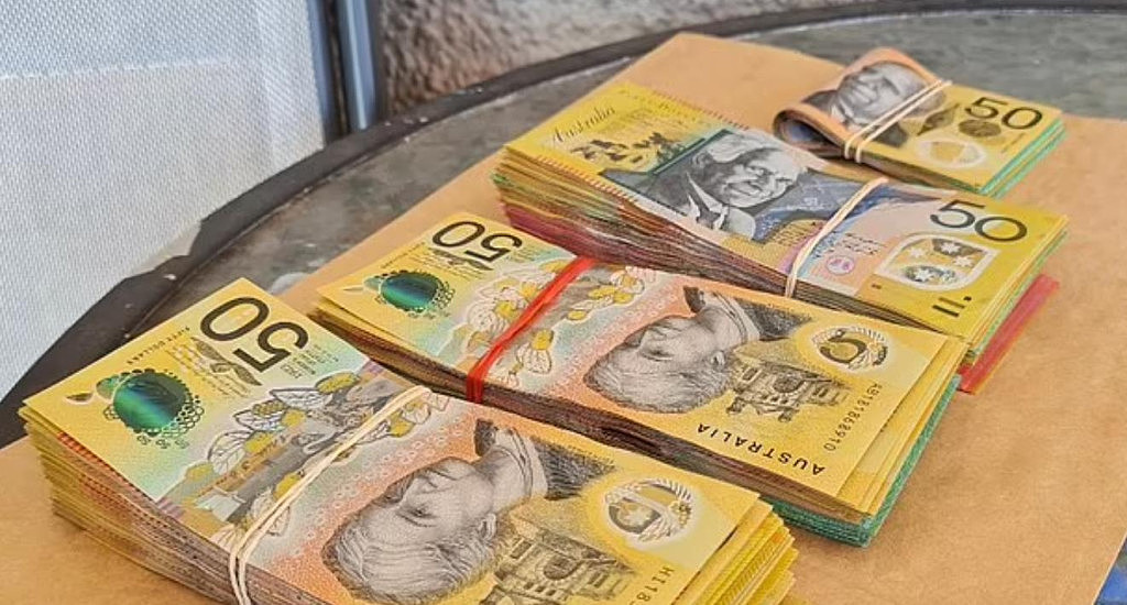 警方突袭悉尼多地，捣毁贩毒团伙！缴获现金和毒品，4人被捕（组图） - 3
