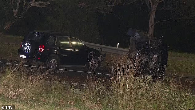 悉尼发生惨烈车祸！奔驰连撞2车侧翻，2人当场死亡，18岁司机逃逸被捕（组图） - 2