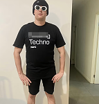 悉尼知名DJ辱骂宝妈，大闹飞机航班！结果大快人心，所有人都鼓掌叫好...（组图）