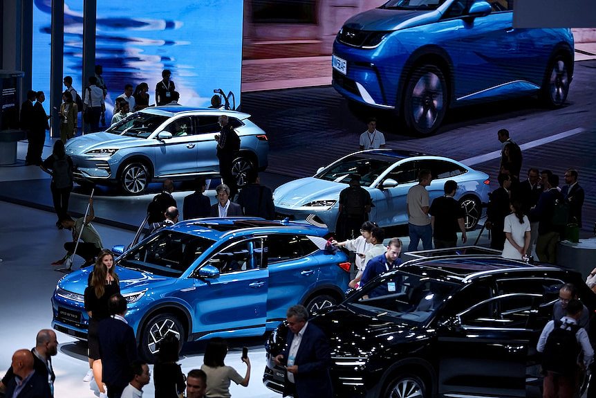 2023年慕尼黑车展上的中国电动车巨头比亚迪展台。