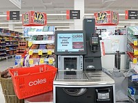 真“卡bug”了！大批Westpac顾客在Coles用银行卡结账失败，超市称将尽快解决，网友：一个多月了还在“解决”...（图）
