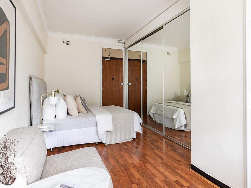 A studio apartment on Roslyn Street in Rushcutters Bay, Sydney is on the market for less than $247,000. Picture: real estate.com.au (Ray White – Elizabeth Bay)