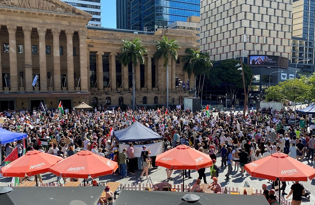 悉尼CBD再次爆发亲巴勒斯坦游行！数千示威者涌向市政厅（视频/组图） - 1