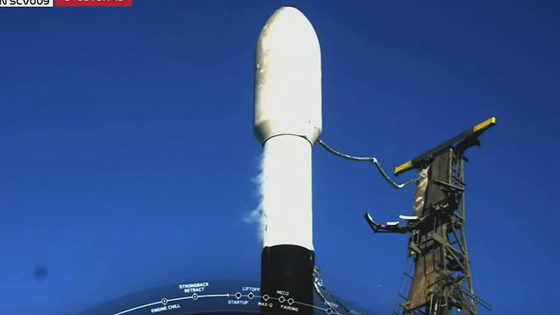澳殡仪馆推出“太空葬”，费用约$3000！骨灰随火箭升上太空，绕轨道运行10年（组图） - 2