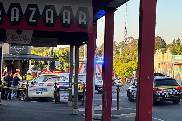 澳洲酒吧车祸死亡人数升至5人，7人受伤！现场一片狼藉，目击者直言“太可怕”（组图） - 3
