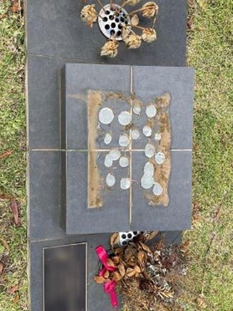 昆州墓地遭破坏，数十块牌匾遭盗！2名男子被捕（组图） - 3