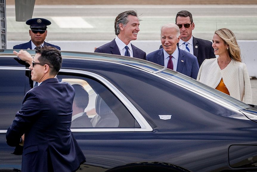 美国总统拜登稍早也抵达旧金山。