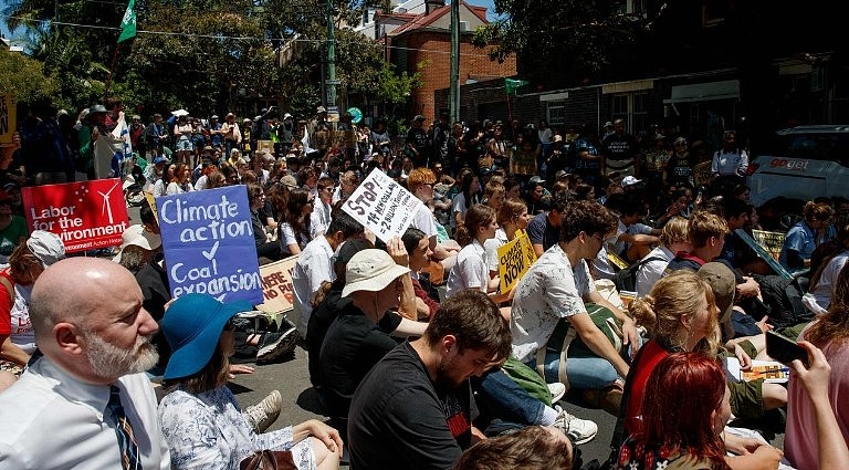 澳多地爆发抗议游行！数千学生罢课走上街头，呼吁政府应对气候变化（组图） - 3