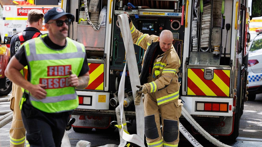 悉尼民宅发生大火！40名消防员紧急出动，一人下落不明（组图） - 5