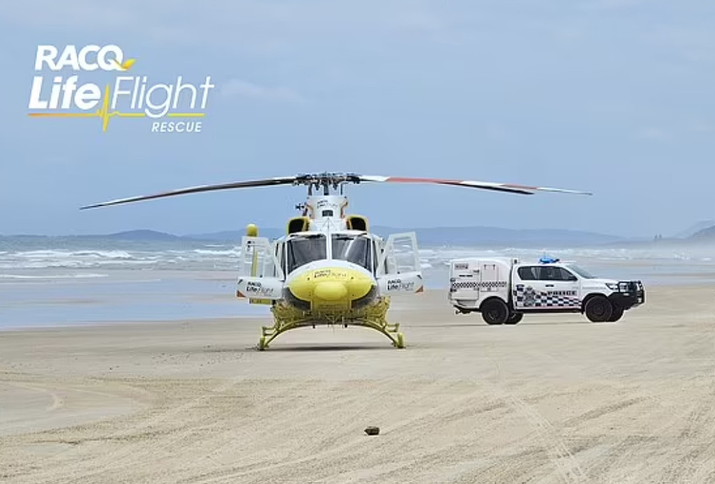 汽车在澳洲海滩侧翻！连续翻滚几次致1死4伤，救援直升机紧急出动（组图） - 3