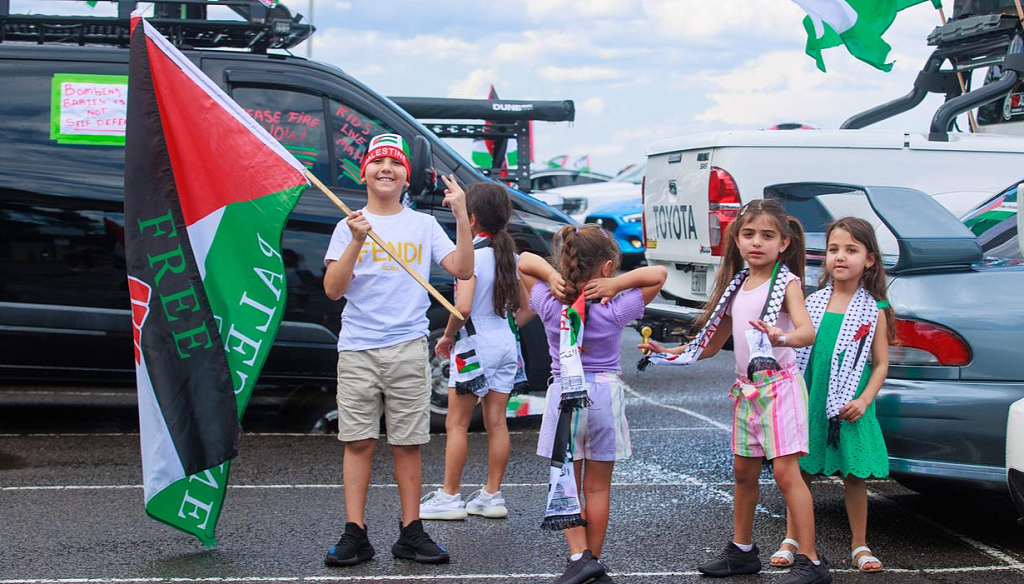 悉尼亲巴勒斯坦车队集结，上街示威！抗议队伍中包括小孩（组图） - 7