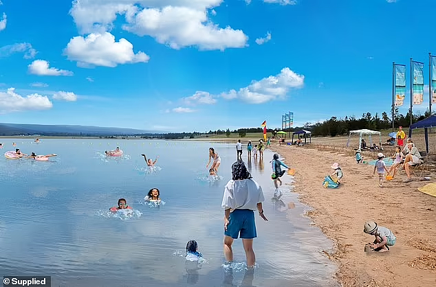 复制Bondi Beach？悉尼新海滩下月开放，小孩试玩后大赞（组图） - 2
