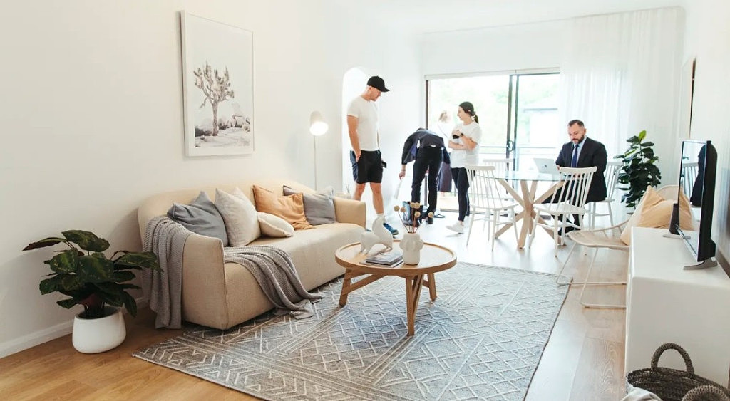 悉尼公寓吸引大批首次置业者！成交价达$91.5万，最终买家：其它地方要上百万（组图） - 2