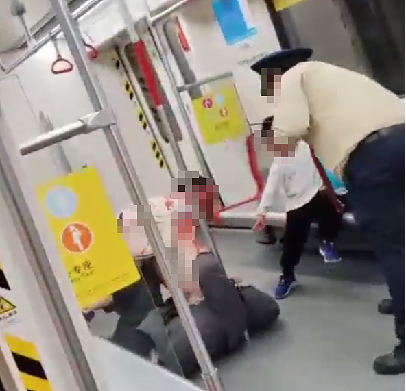 广州地铁9号线发生持刀伤人事件，有小孩哭喊“爸爸”，警方回应（视频/组图） - 2