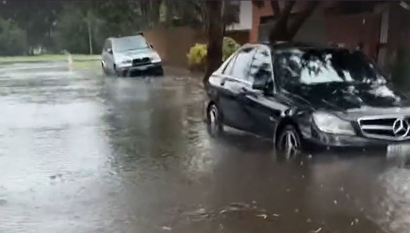 墨尔本大雨致多地被淹！积水齐膝高，民宅汽车受损（组图） - 2