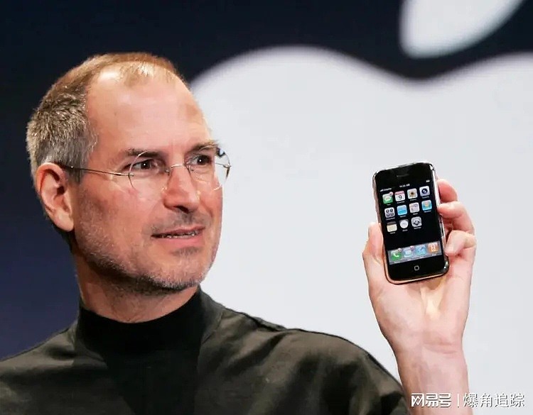 乔布斯首次iPhone发布会上曾玩“骗术”：暗中更换多部手机，掩饰原型机不足（组图） - 2
