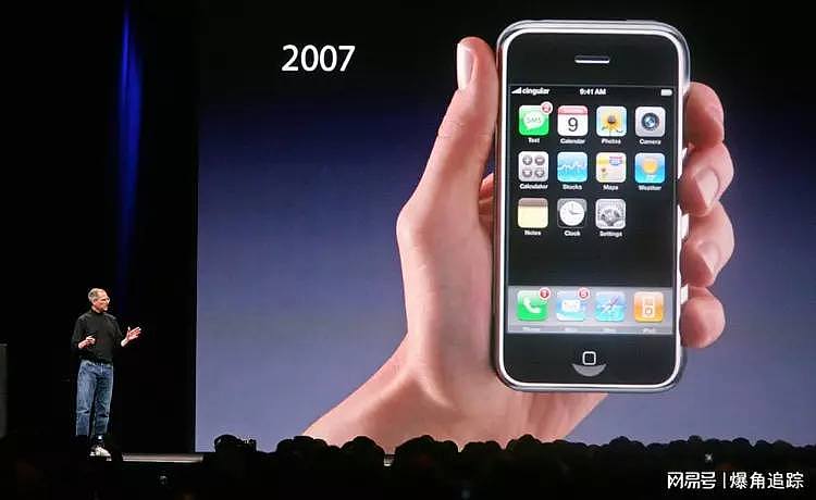 乔布斯首次iPhone发布会上曾玩“骗术”：暗中更换多部手机，掩饰原型机不足（组图） - 3